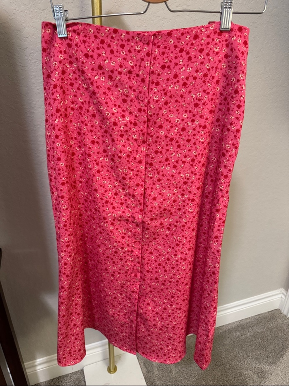 Button-Front Pink Floral Midi Skirt